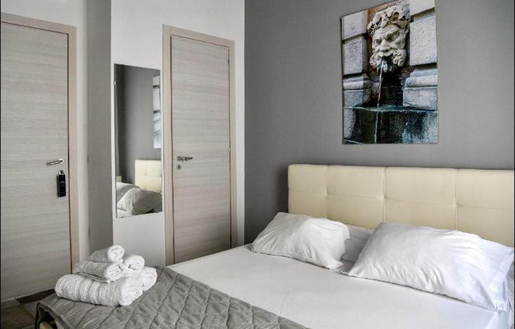 B&B Palazzo Fruscione ซาแลร์โน ภายนอก รูปภาพ