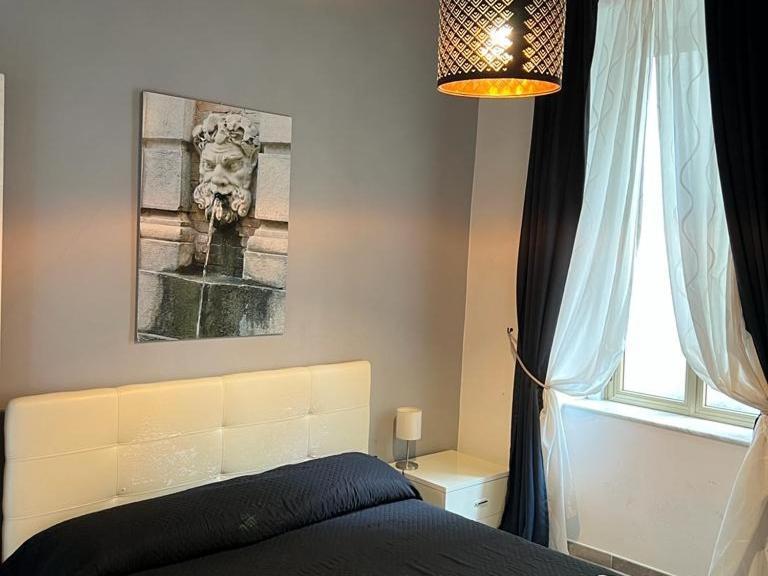 B&B Palazzo Fruscione ซาแลร์โน ภายนอก รูปภาพ