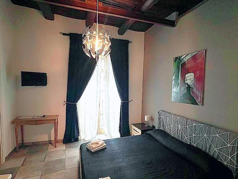B&B Palazzo Fruscione ซาแลร์โน ภายนอก รูปภาพ